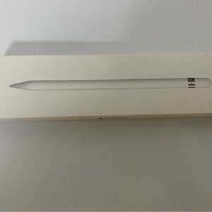 Apple Pencil 1st Generation include USB-C to pencil Adapter